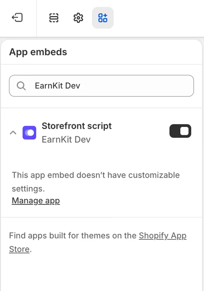 The theme editor’s App embeds panel with Storefront script from EarnKit switched on, noting the embed has no customisable settings.